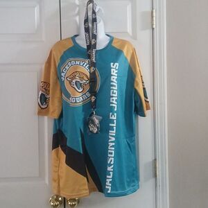 Jacksonville Jaguars short sleeve bundle (lanyard,  bracelet and keychain) NEW